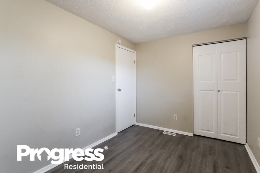 Building Photo - 8931 Squire Ct