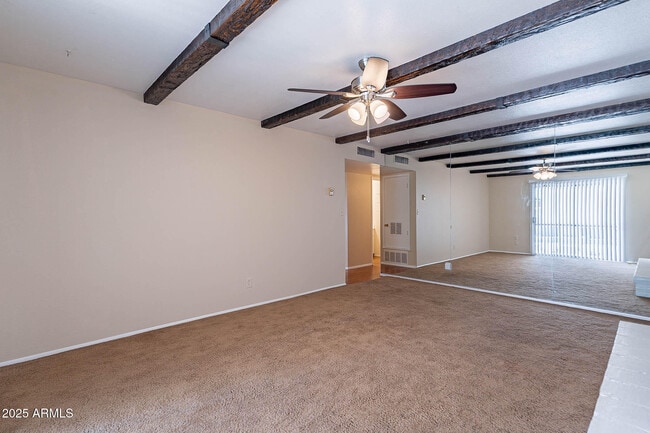 Building Photo - 2808 S Terrace Rd