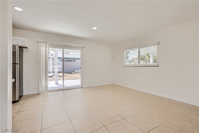 Building Photo - 4820 Marnell Dr