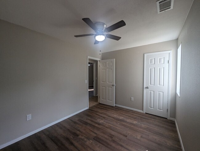 Building Photo - Quail Valley 3 Bedroom 2 bathroom