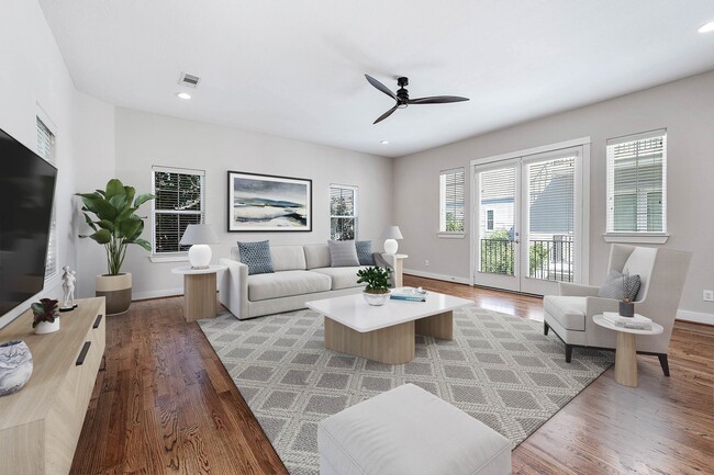 Building Photo - 925 W 23rd St