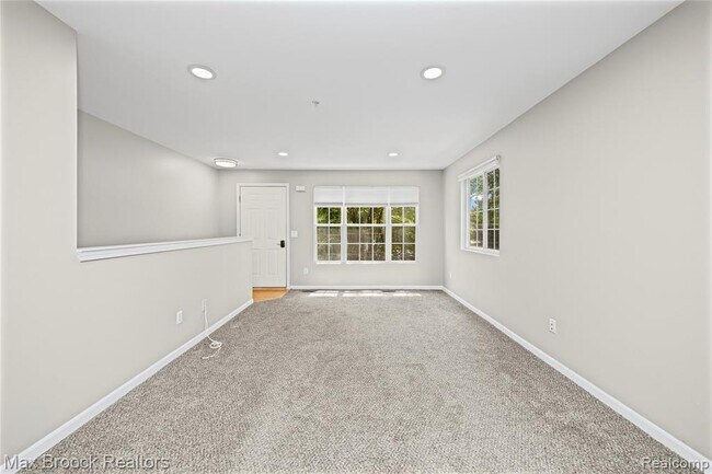 Building Photo - 1071 Beaver Run