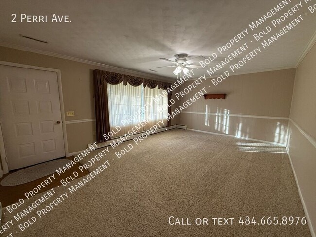 Building Photo - 2 Perri Ave