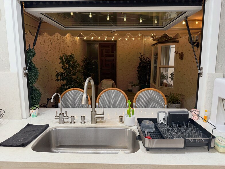 Building Photo - 109 El Porton