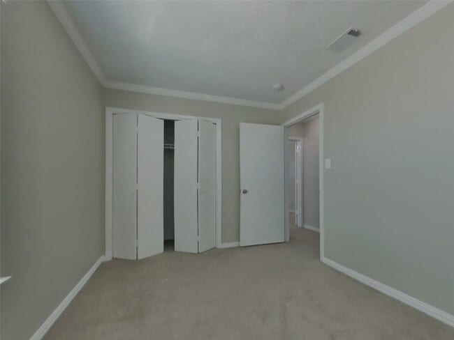 Building Photo - 6128 Silver Leaf Dr