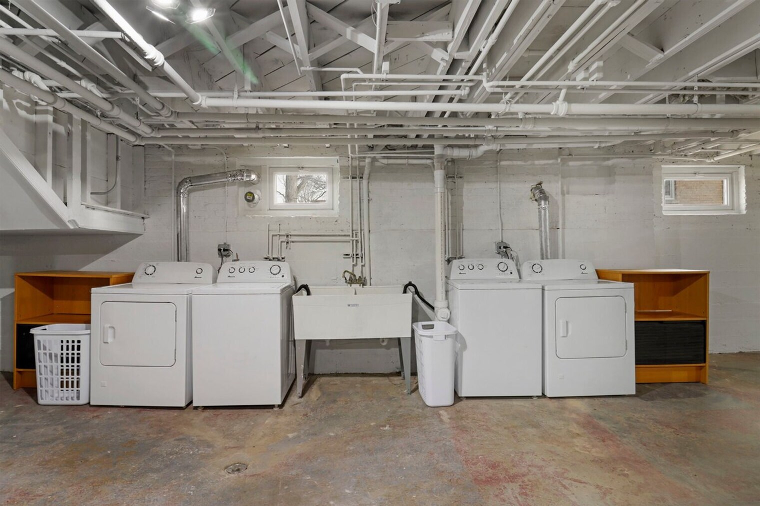 Building Photo - 906 W Keith Ave