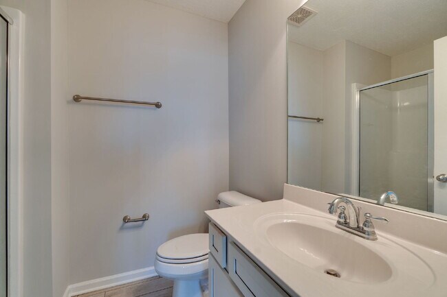 Building Photo - "Charming 2-Bedroom Townhouse Retreat on Staten Drive – Spacious 1,285 Sq. Ft. with 2 Full Baths ...