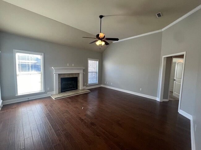 Building Photo - Fountain Crest Subdivision!