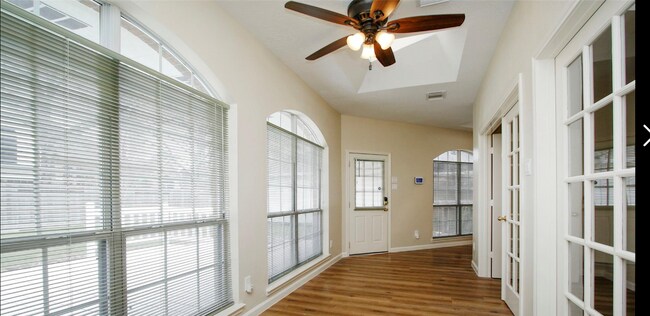 Building Photo - 15710 Cascading Brook Way