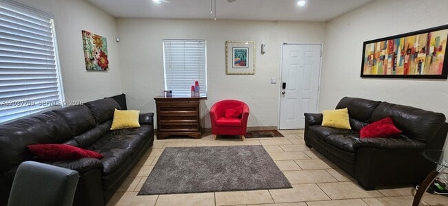 Building Photo - 6510 SW 58th Pl