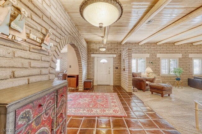 Building Photo - 1224 Sur Este Ave