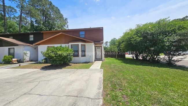 Primary Photo - 7690 Jana Ln S