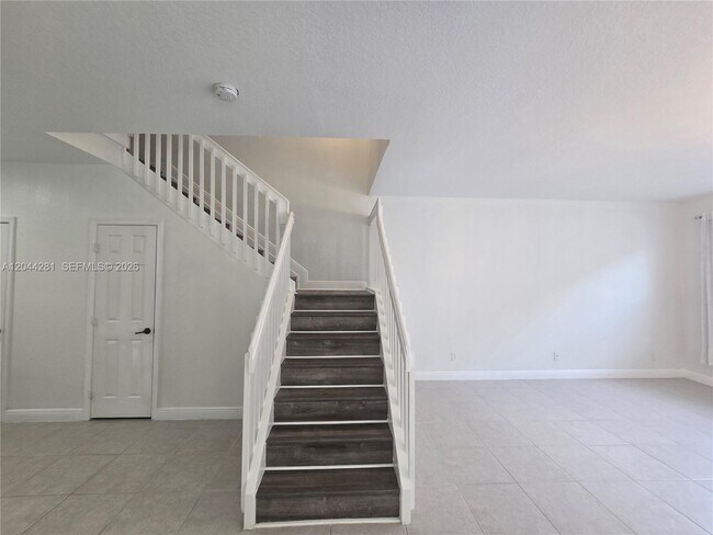 Building Photo - 9738 Darlington Pl