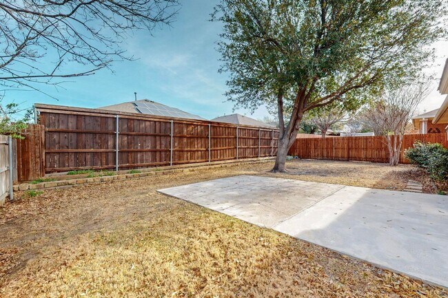 Building Photo - 4817 Valley Springs Trail