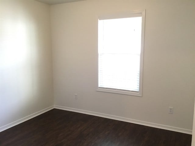 Building Photo - 410 S Saddlerock Ave