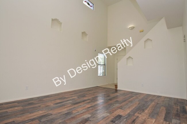 Building Photo - Updated SE Tucson 3BR/2.5BA Gem: Cathedral Ceilings & Private Wash Views