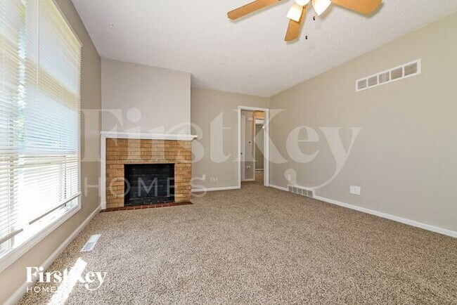 Building Photo - 5816 Lane Ave