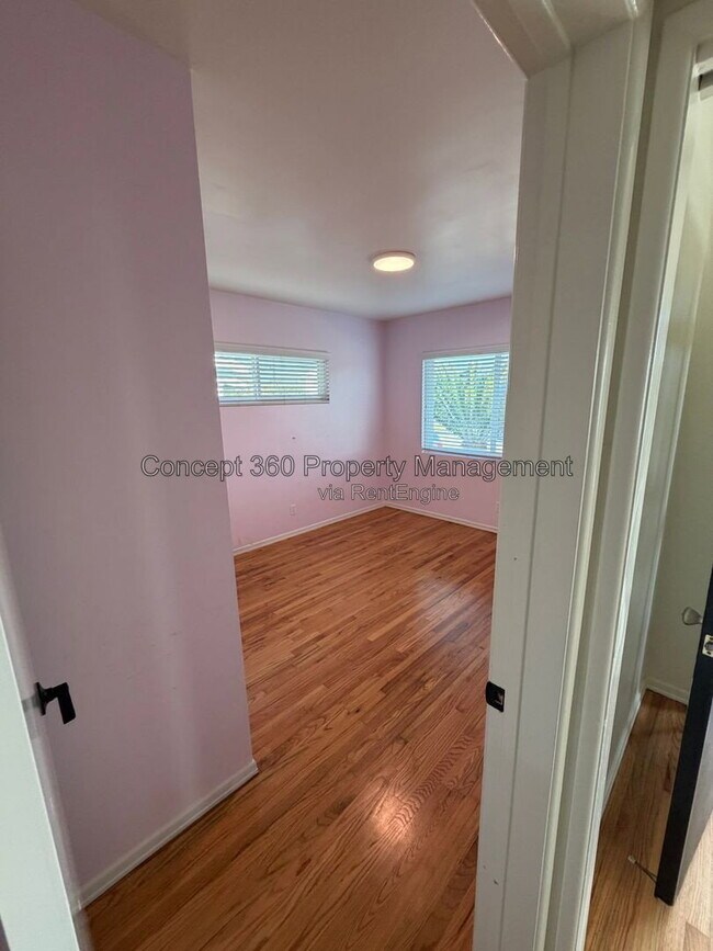 Building Photo - 3610 W 230th St