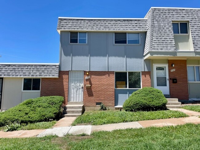 Primary Photo - Thornton 2-Story Townhome