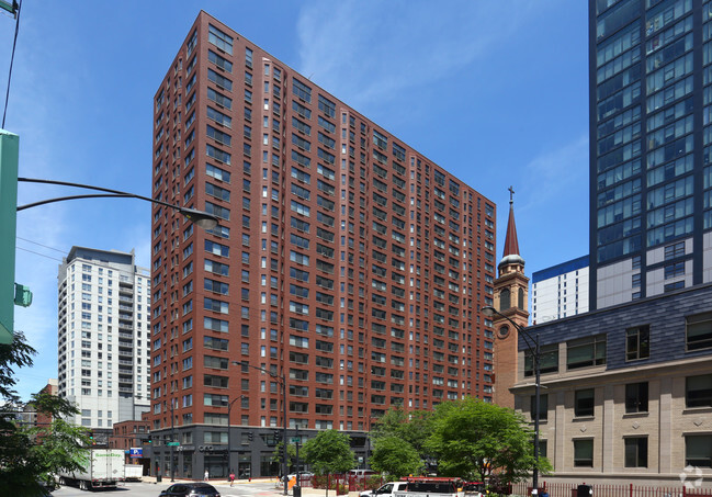 Primary Photo - River North Park Apartments