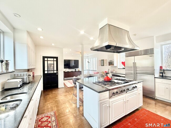 Building Photo - 57 Drum Hill Ln