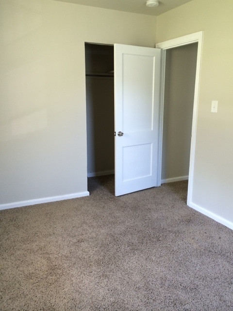 Building Photo - Cozy 2 Bedroom Home