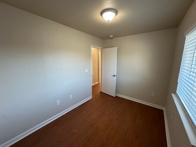 Building Photo - 1630 Parker Ave