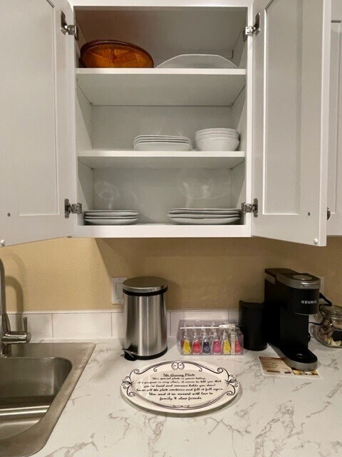 Building Photo - 4611 S Mead St