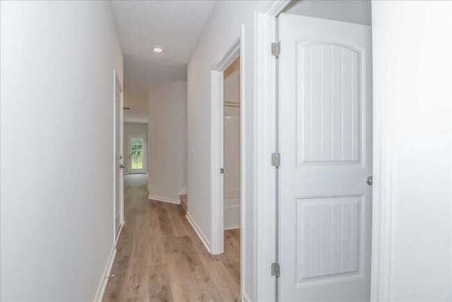 Building Photo - Brand New Luxury Attached Home