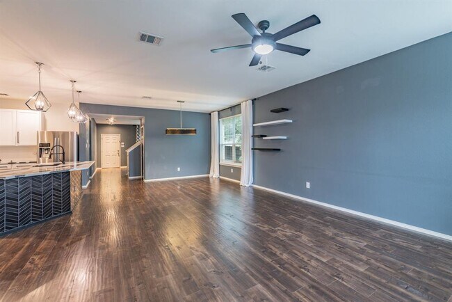 Building Photo - 407 Greener Dr