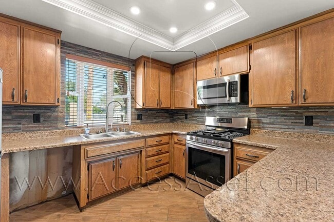 Building Photo - Stunning Mountain Views and Serene Living on Wood Street