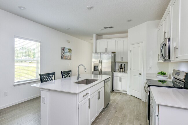 Building Photo - Beautiful 2 Bedroom, 2 Bathroom Home in St. Augustine Lakes