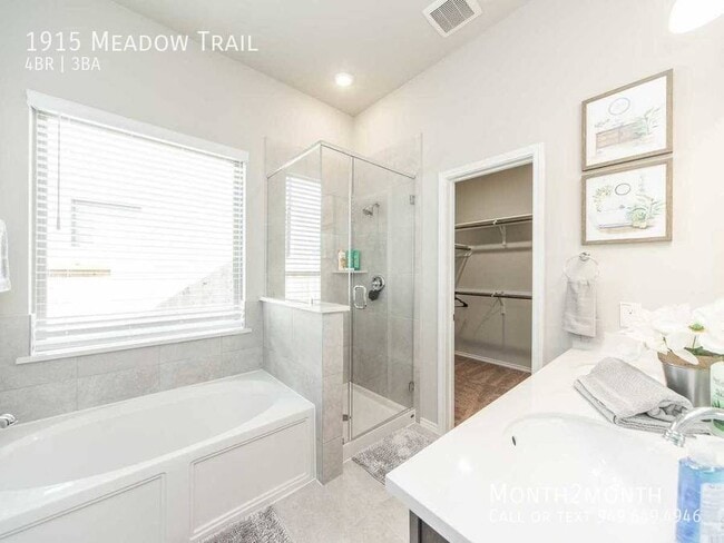 Building Photo - Meadow Trail Manor