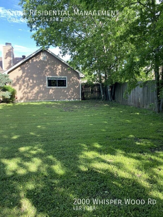 Building Photo - 2000 Whisper Wood Rd