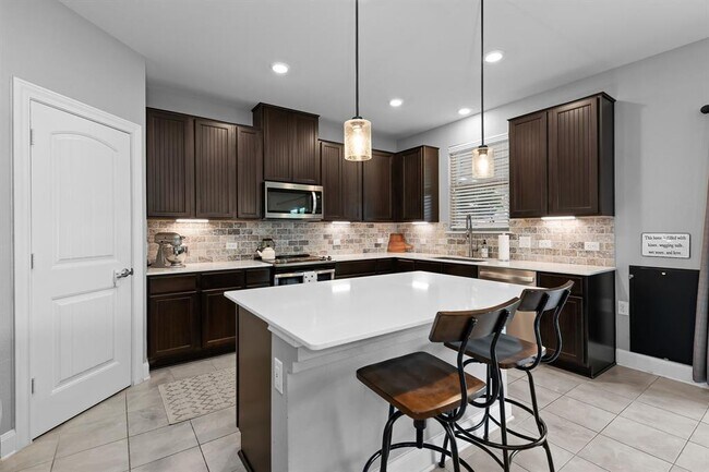 Building Photo - 7813 Peccary Dr