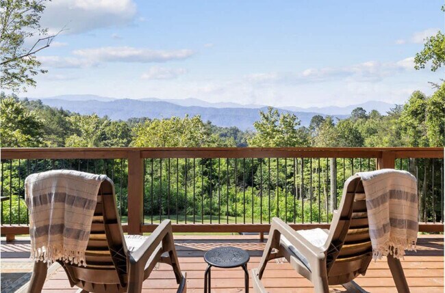 Building Photo - 928 Ditney Way