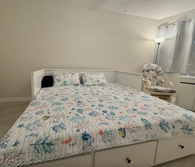 Building Photo - 50 Celestial Way