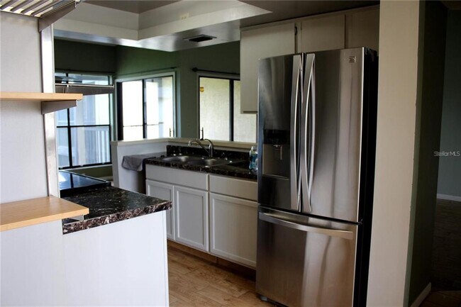 Building Photo - 1340 Stearman Ct