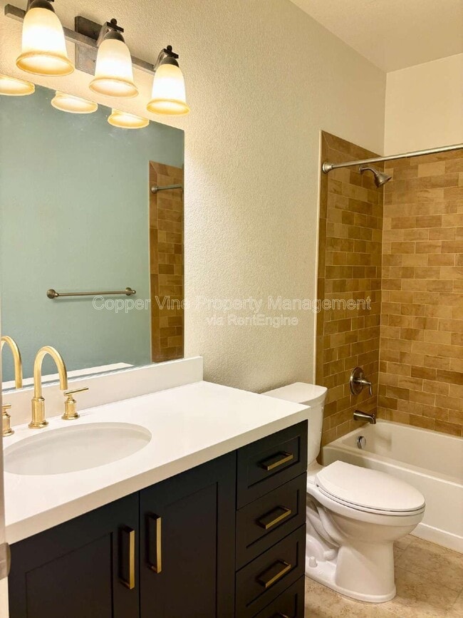 Building Photo - 12920 Vallejo Cir