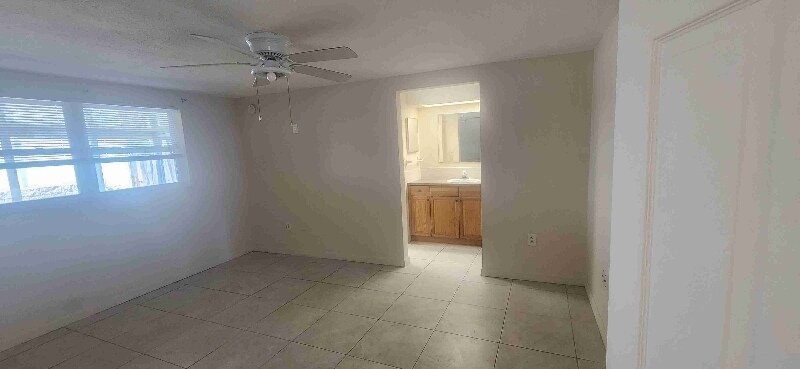 Building Photo - 5653 Andrea Dr