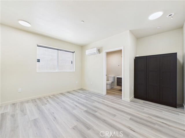 Building Photo - 8457 Langdon Ave
