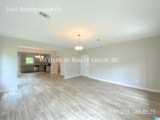 Building Photo - 1445 Brookhaven Dr