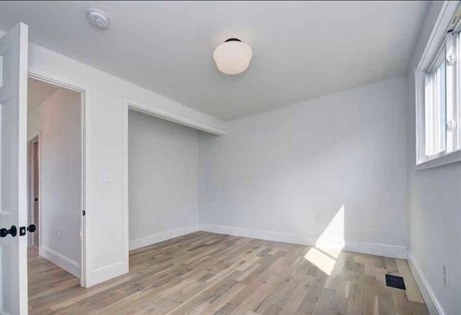 Building Photo - Luxury Home - Lawrenceville