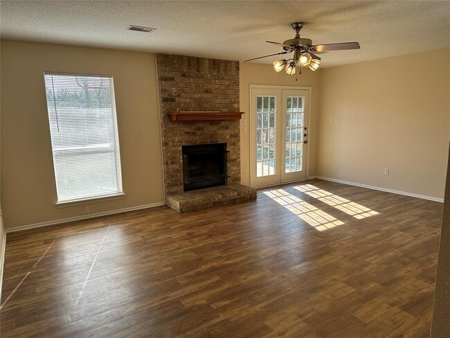 Building Photo - 1047 Private Rd 3022
