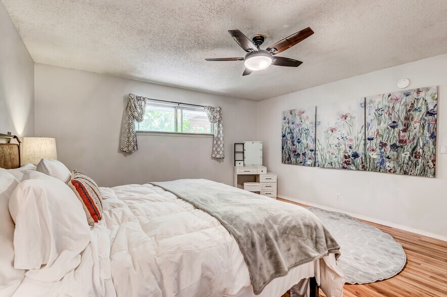 Building Photo - 705 N Dryden Cir