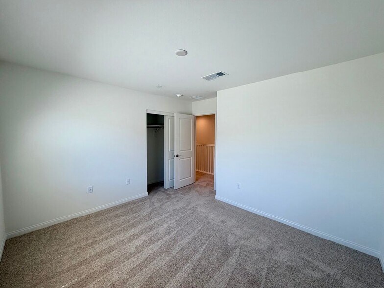 Building Photo - 21600 Thomas Ct