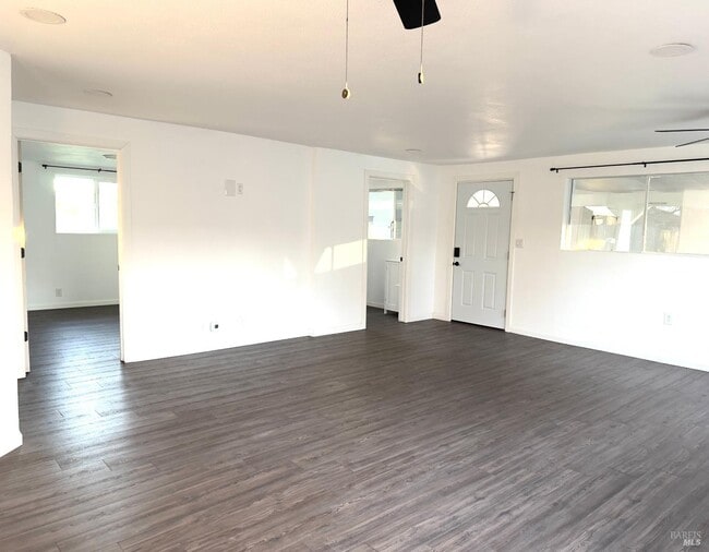 Building Photo - 16060 39th Ave