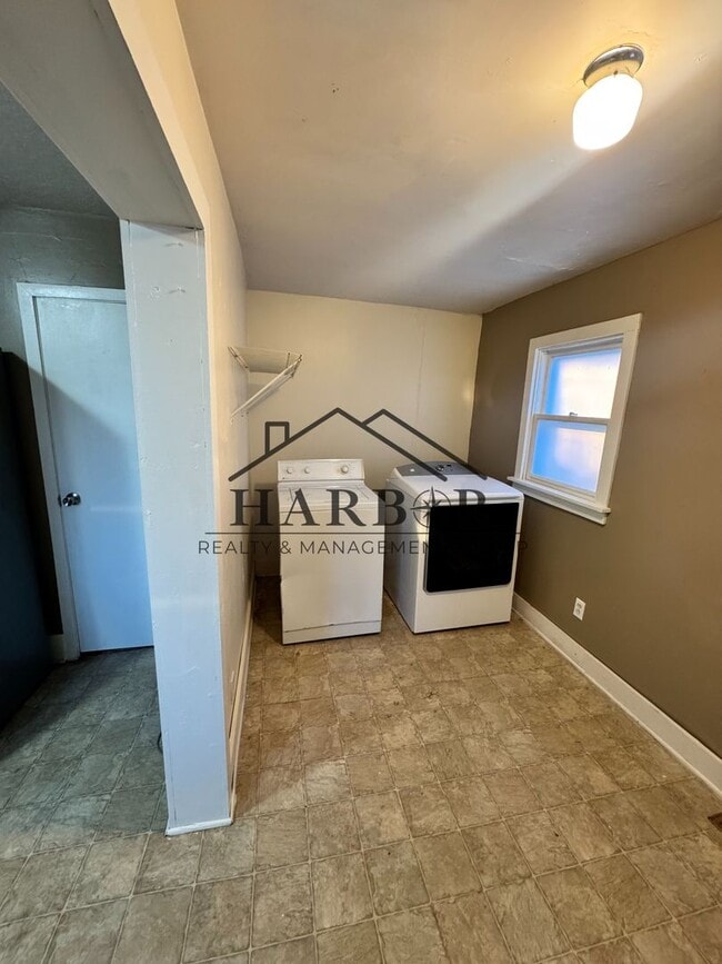 Building Photo - Single Family Home in Kasson, Mn