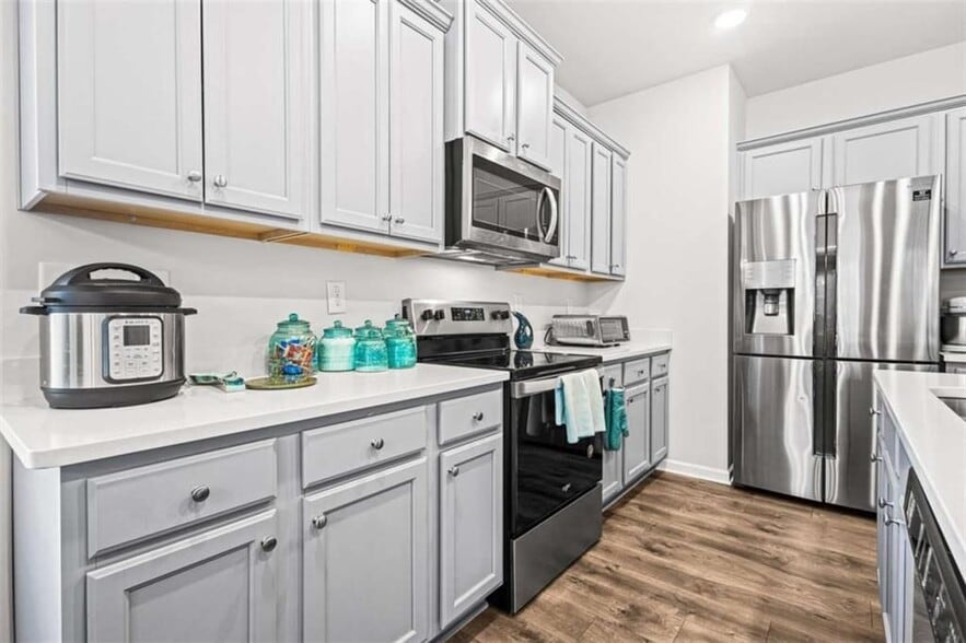 Building Photo - 7281 Rockhouse Rd