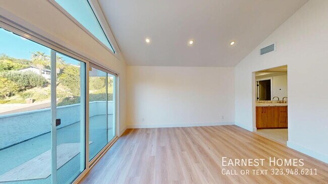Building Photo - 4455 Deanwood Dr